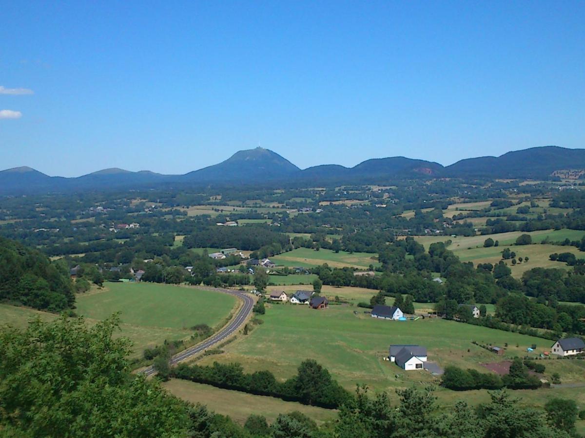 Lilas, Gite Saint Antoine, Orcival, Entre Sancy Et Volcans. Eksteriør billede
